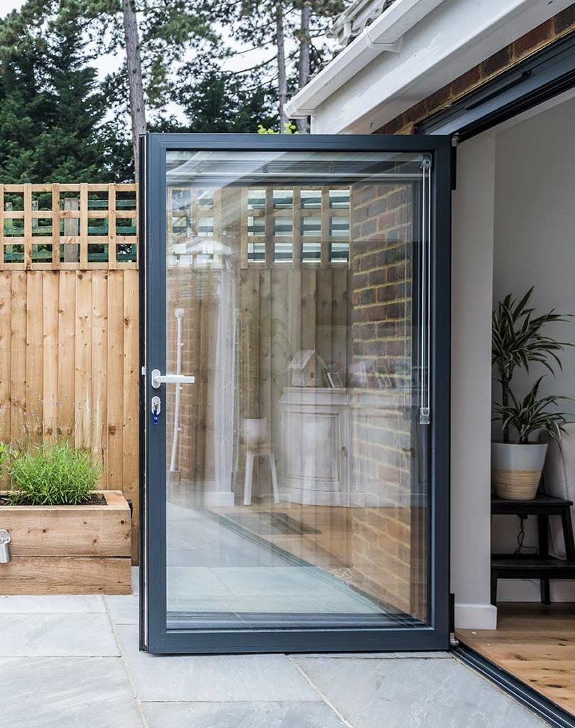 Patio door with integral blinds
